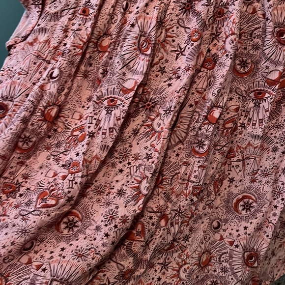 Jessica Simpson tank top with cap sleeves - Picture 2 of 4